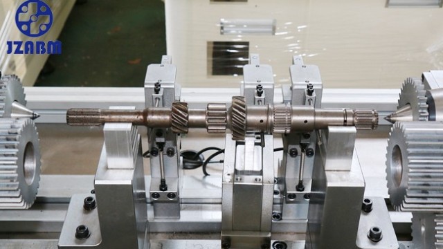 自動(dòng)校直機(jī)具有什么特點(diǎn)？