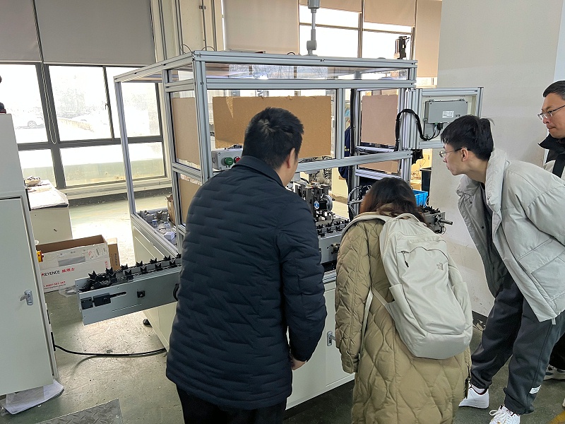 歡迎中國航發(fā)東安公司專家一行考察驗收超轉(zhuǎn)研制項目