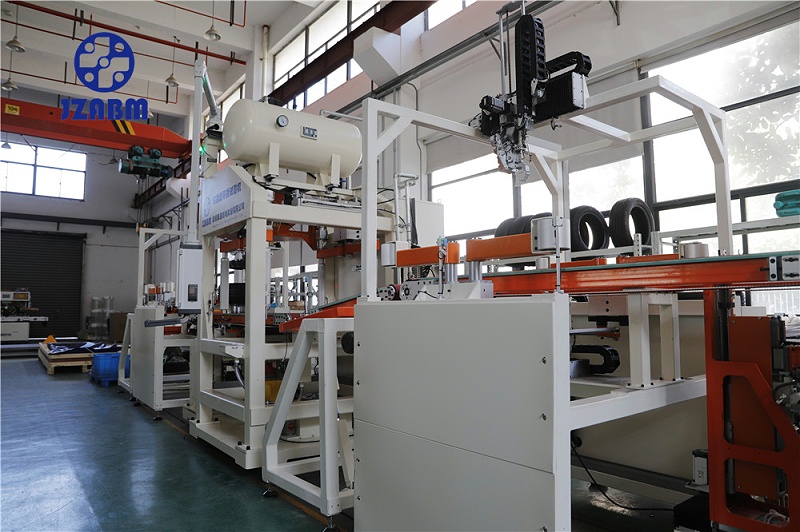 輪胎均勻性和動(dòng)平衡組合機(jī)