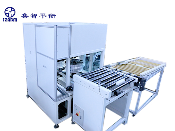 全自動輪轂動平衡機(jī)