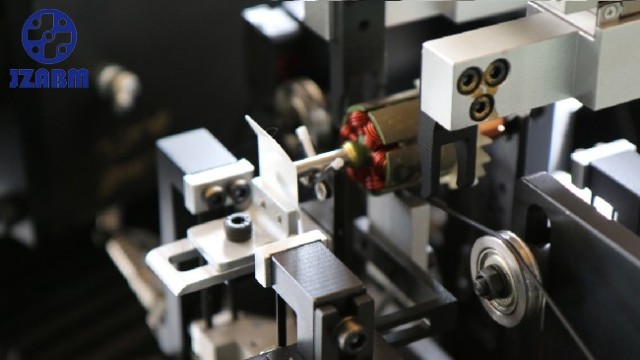 五工位I型平衡機(jī)，可實(shí)現(xiàn)多種平衡校正方式 !