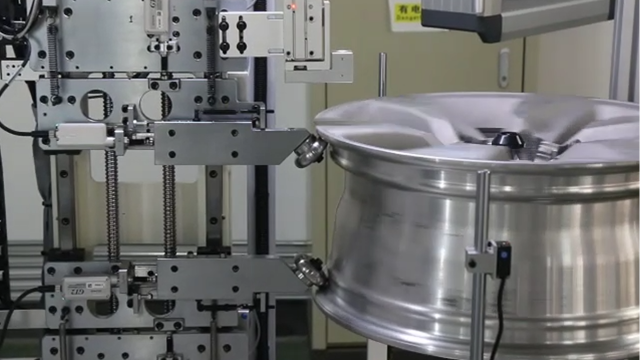 輪轂動(dòng)平衡機(jī), 提升輪轂動(dòng)平衡性能及使用壽命！