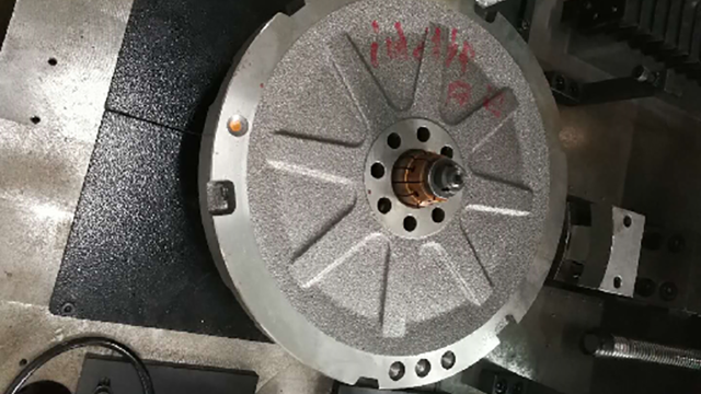 動(dòng)平衡鉆孔去重一體機(jī)，可單面平衡，軸向鉆孔